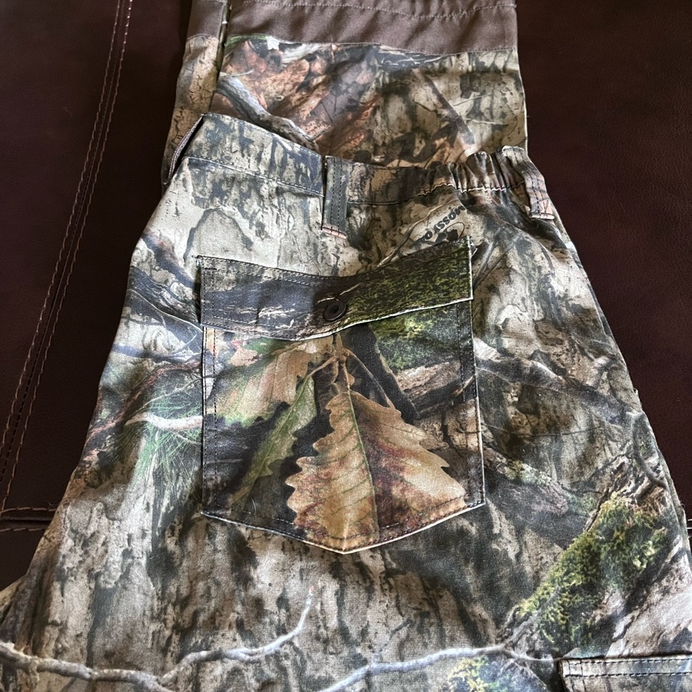 Mens camouflage pants size xxl. 44-46